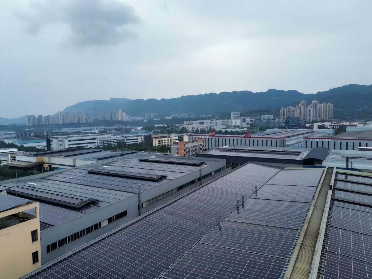 重慶典圣機械、冠群金屬加工有限公司1620KW分布式光伏電站